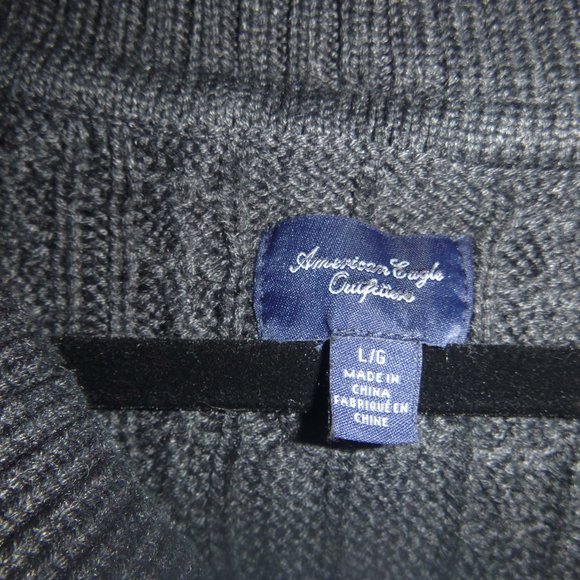 American Eagle sweaters - Picture 3 of 4